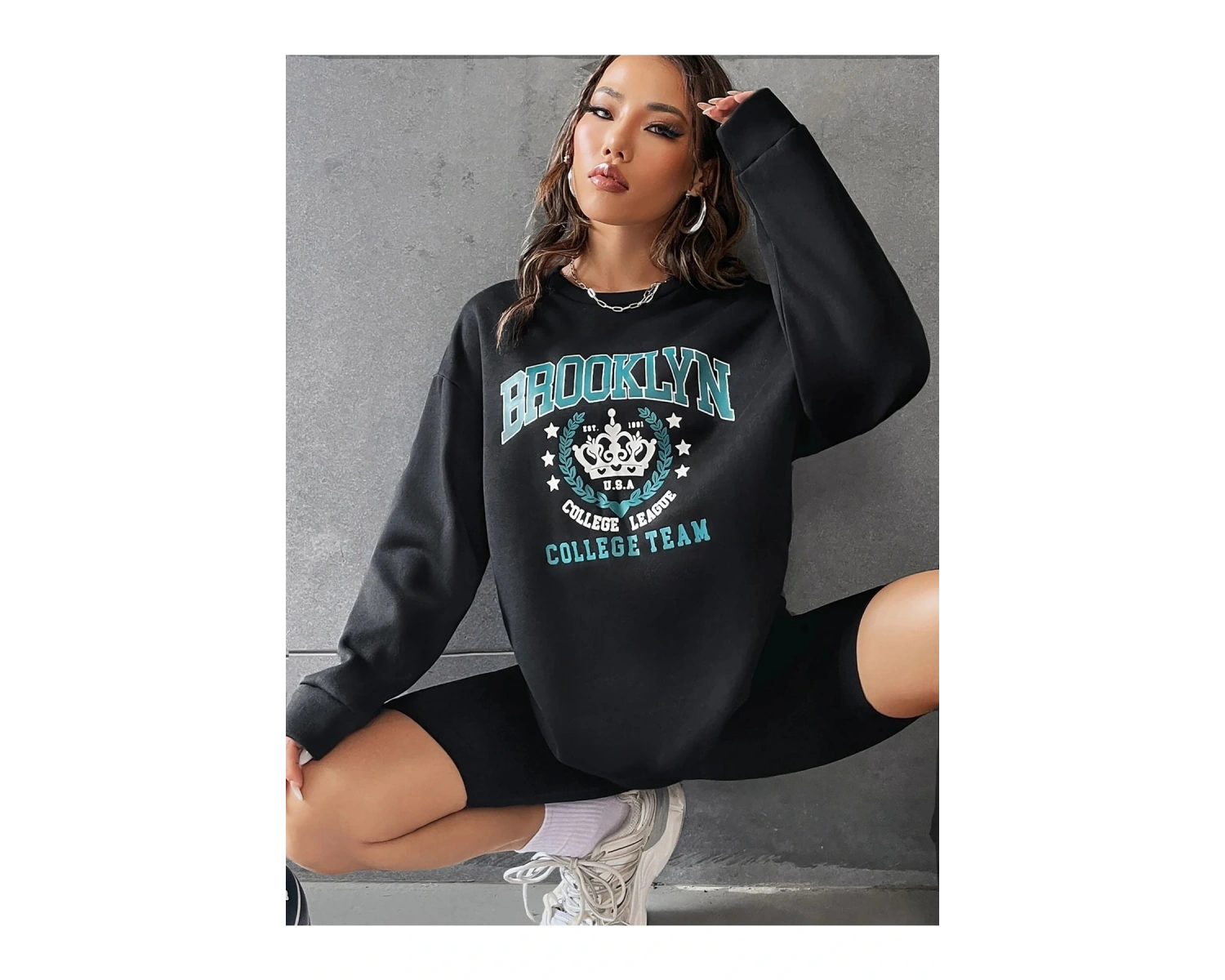 Kadın Brooklyn Baskılı Oversize Bisiklet Yaka Sweatshirt Siyah