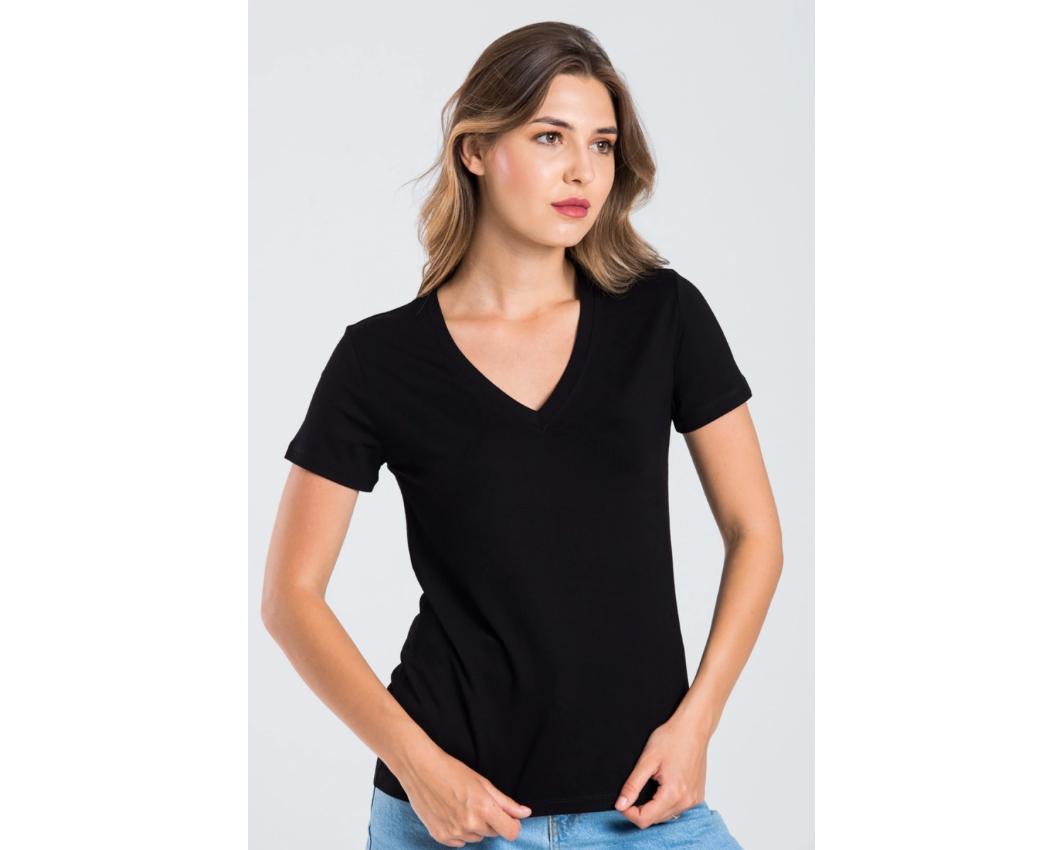 Kadın Ekru Renk V Yaka Kısa Kollu Viskon T-Shirt