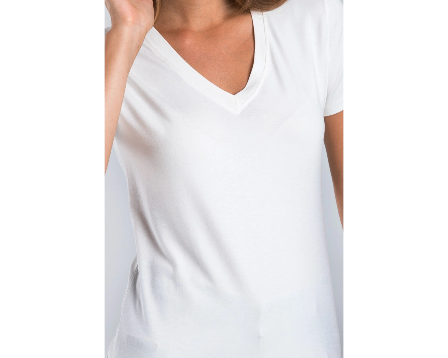 Kadın Ekru Renk V Yaka Kısa Kollu Viskon T-Shirt