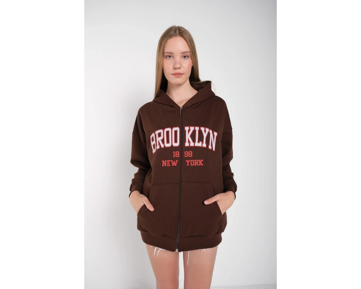 Kadın Kahverengi Brooklyn Baskılı Oversize Hırka brooklynhırka Kahverengi