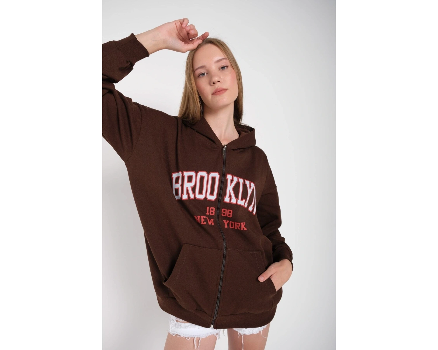 Kadın Kahverengi Brooklyn Baskılı Oversize Hırka brooklynhırka Kahverengi