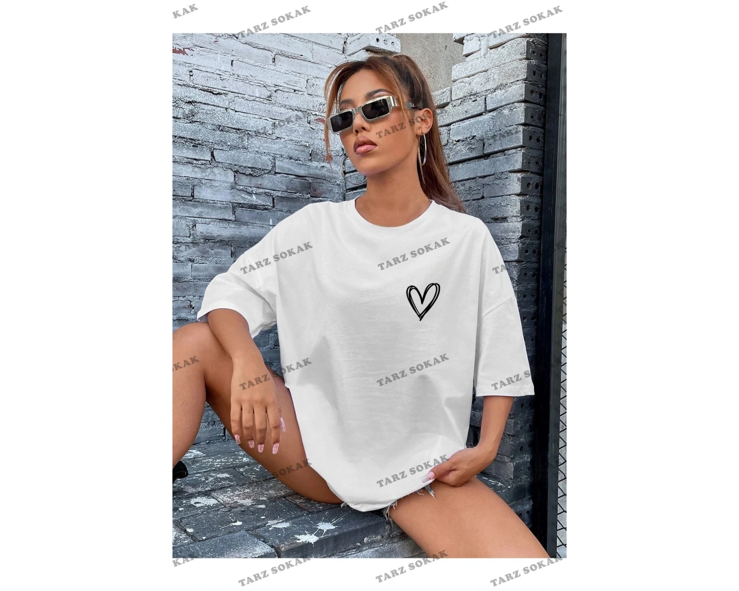 Kadın Küçük Kalp Baskılı Oversize