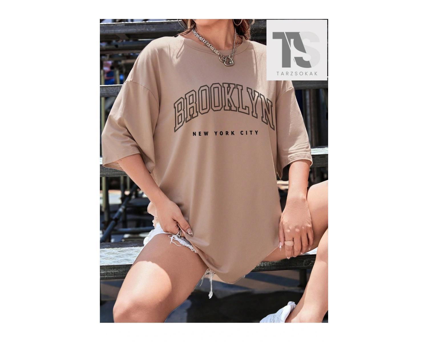 Kadın Loose Fit Teddy Bear ve Amerikan Doları Baskılı Yaz Tişörtü