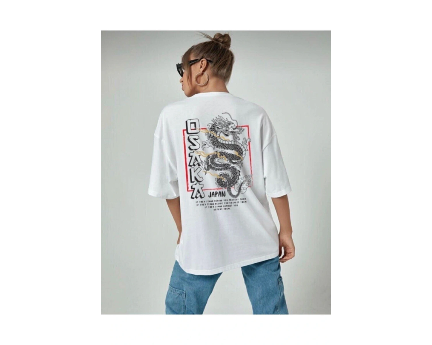 Kadın Oversize Osaka Baskılı Beyaz Tshirt