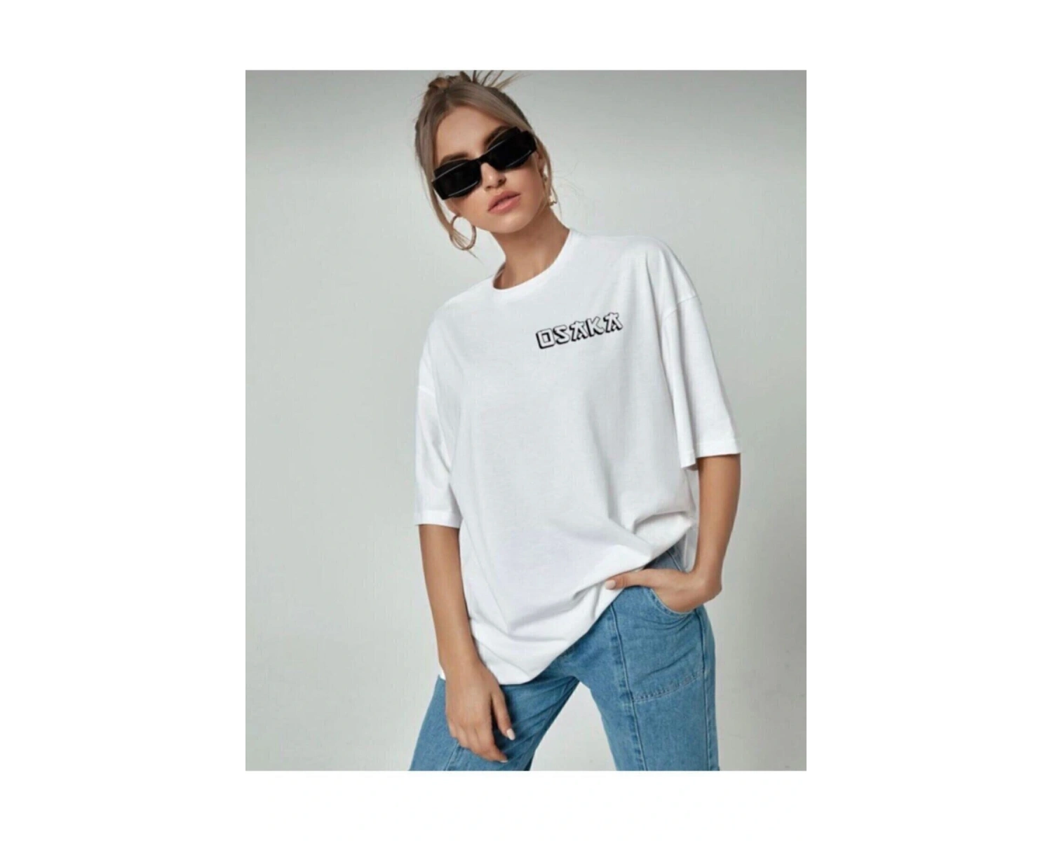 Kadın Oversize Osaka Baskılı Beyaz Tshirt