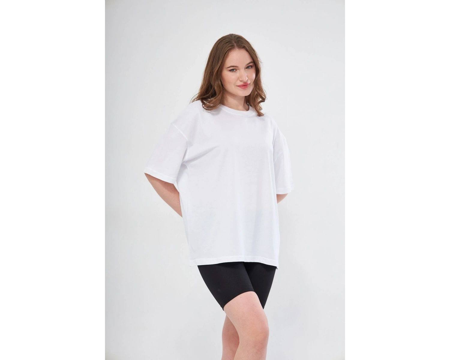 KADIN PENYE YAZLIK OVERSİZE KISA KOLLU NEFES ALAN