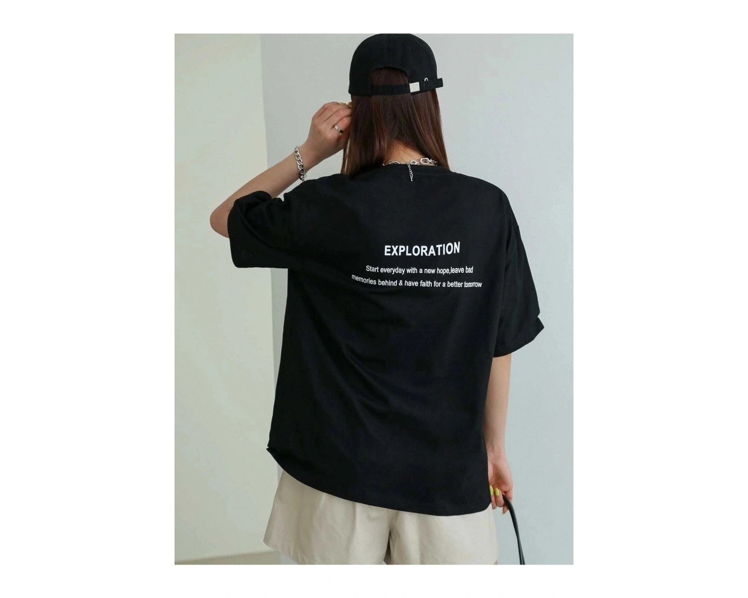 Kadın Siyah Exploration Baskılı Oversize Tişört