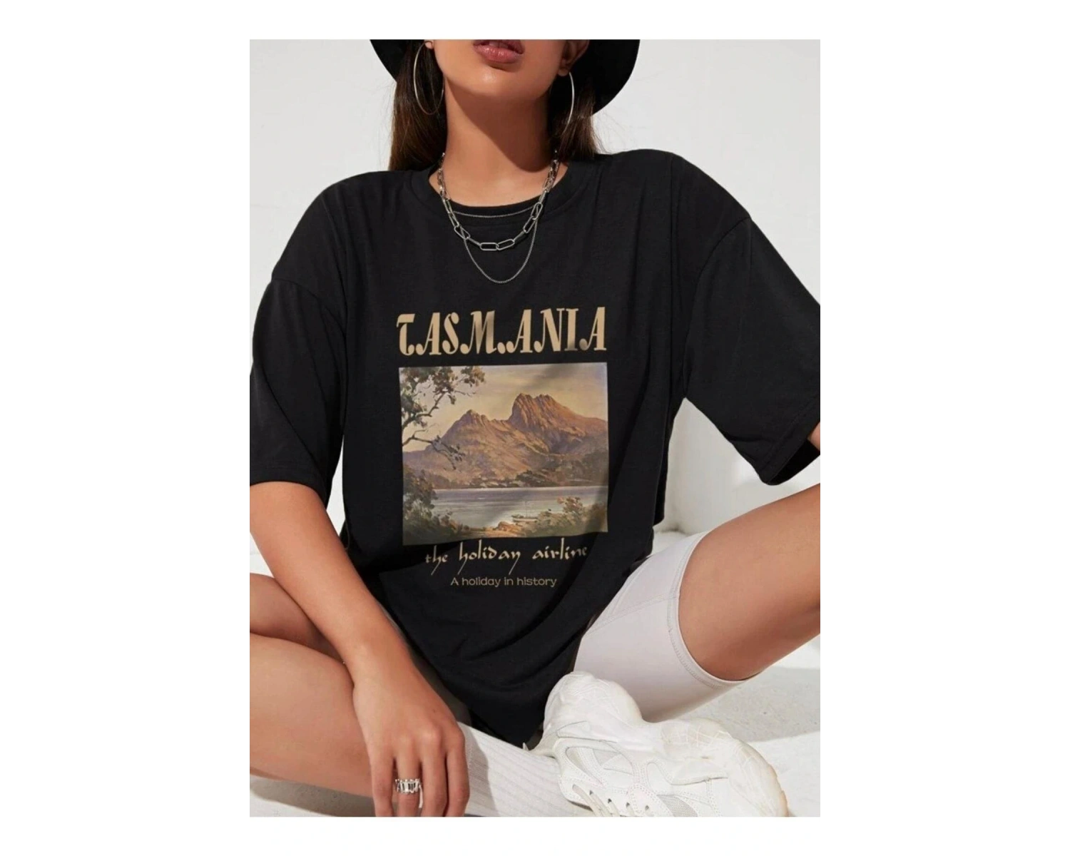 Kadın Siyah Tasmania Baskılı Oversize T-shirt