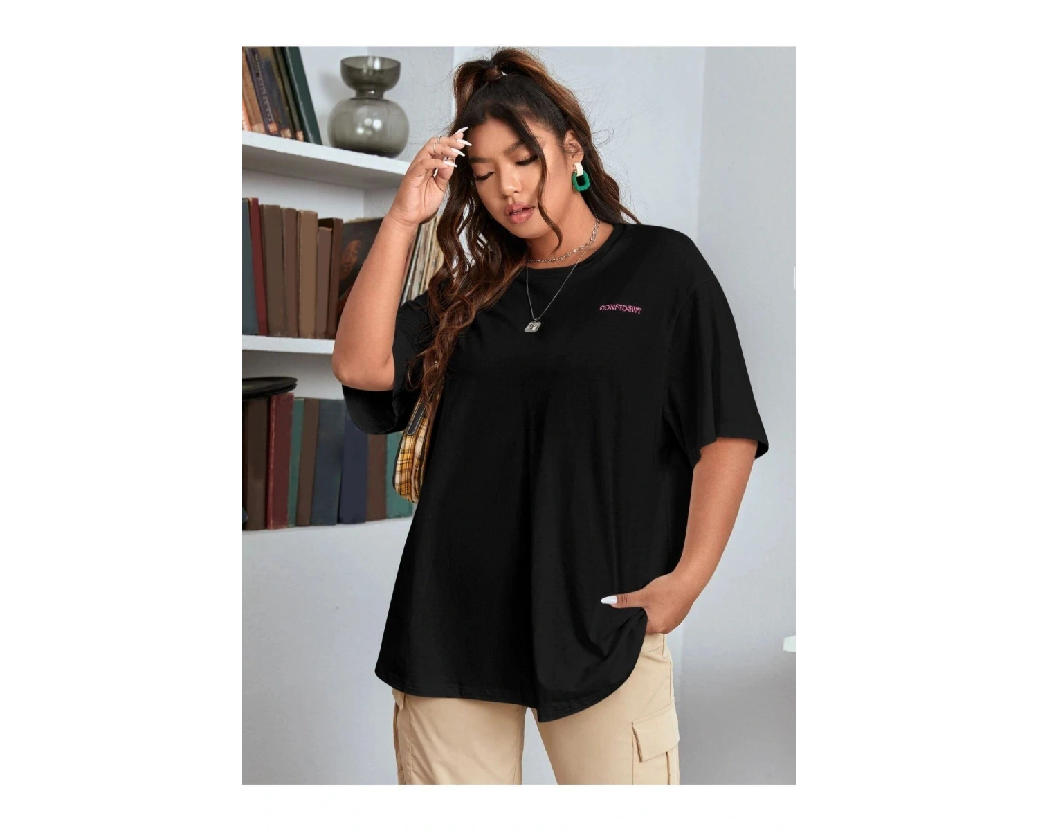 Kadınsiyah Confied Baskılı Bisiklet Yaka Tshirt