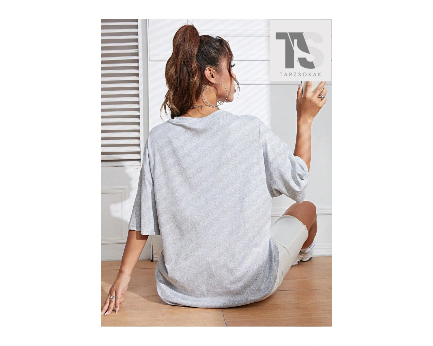 Kafatası Alfabesi Baskılı Kısa Kollu Tişört