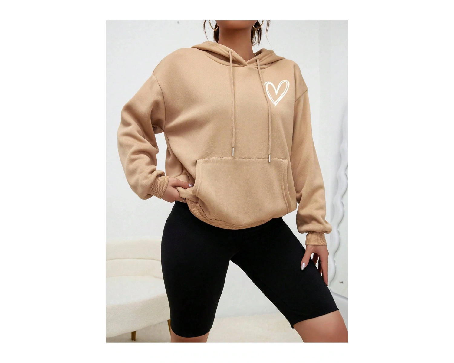 Kalp Desenli Kanguru Cepli Düşük Omuz İpli Kapüşonlu Üst Haki