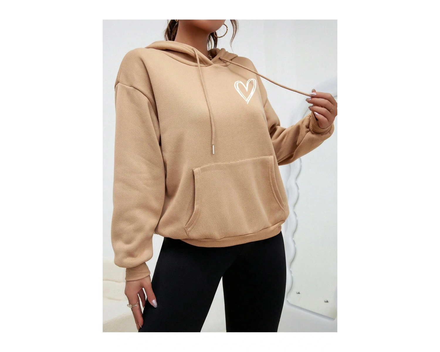 Kalp Desenli Kanguru Cepli Düşük Omuz İpli Kapüşonlu Üst Haki