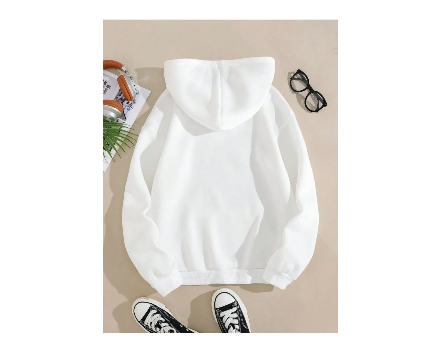 Katı Kanguru Cepli İpli Kapüşonlu Üst Beyaz