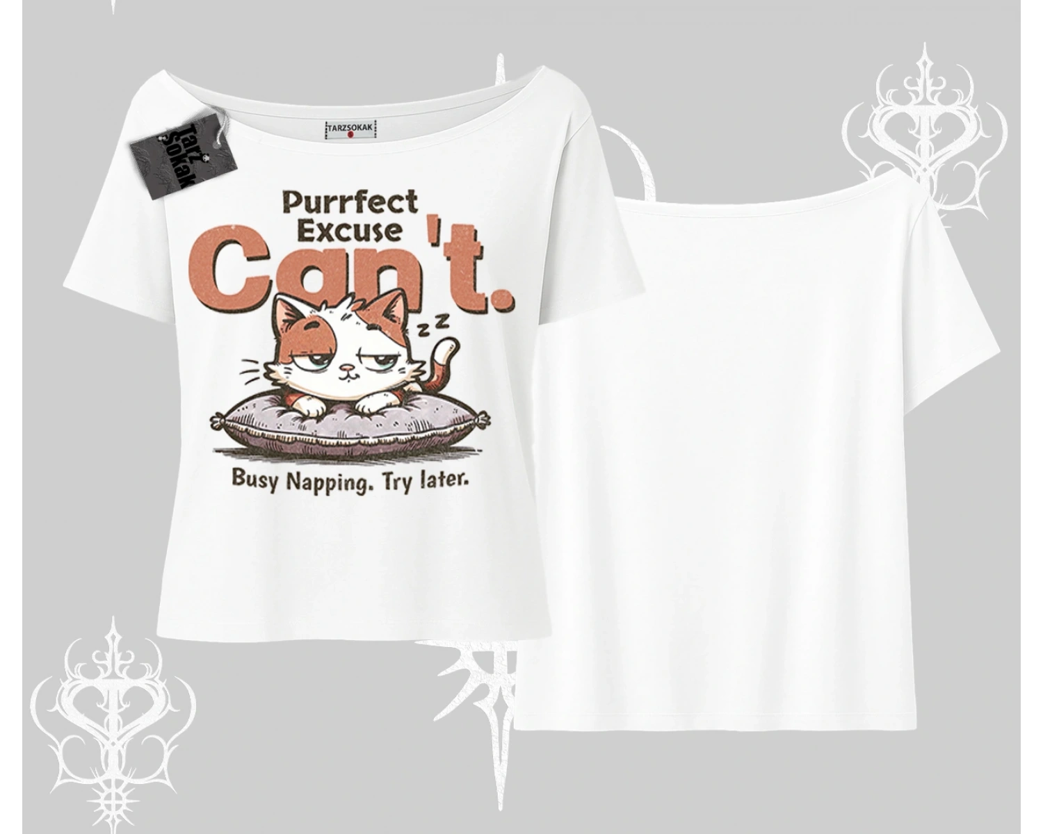 Kedi Baskılı Cant Busy Napping Y2K  Kayık Yaka Tshirt