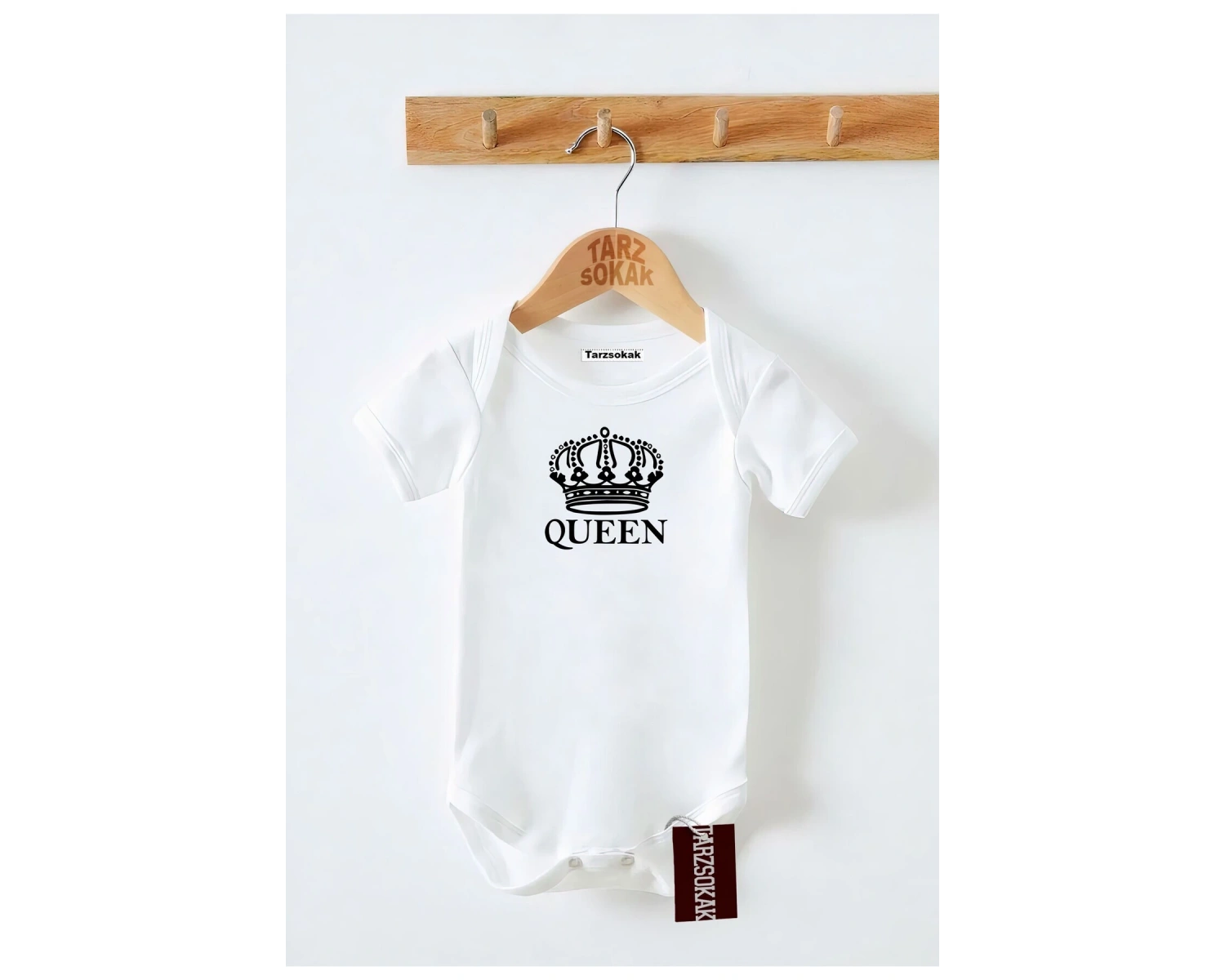 Kısa Kol Body QUEEN DESENLİ KODZıbın50