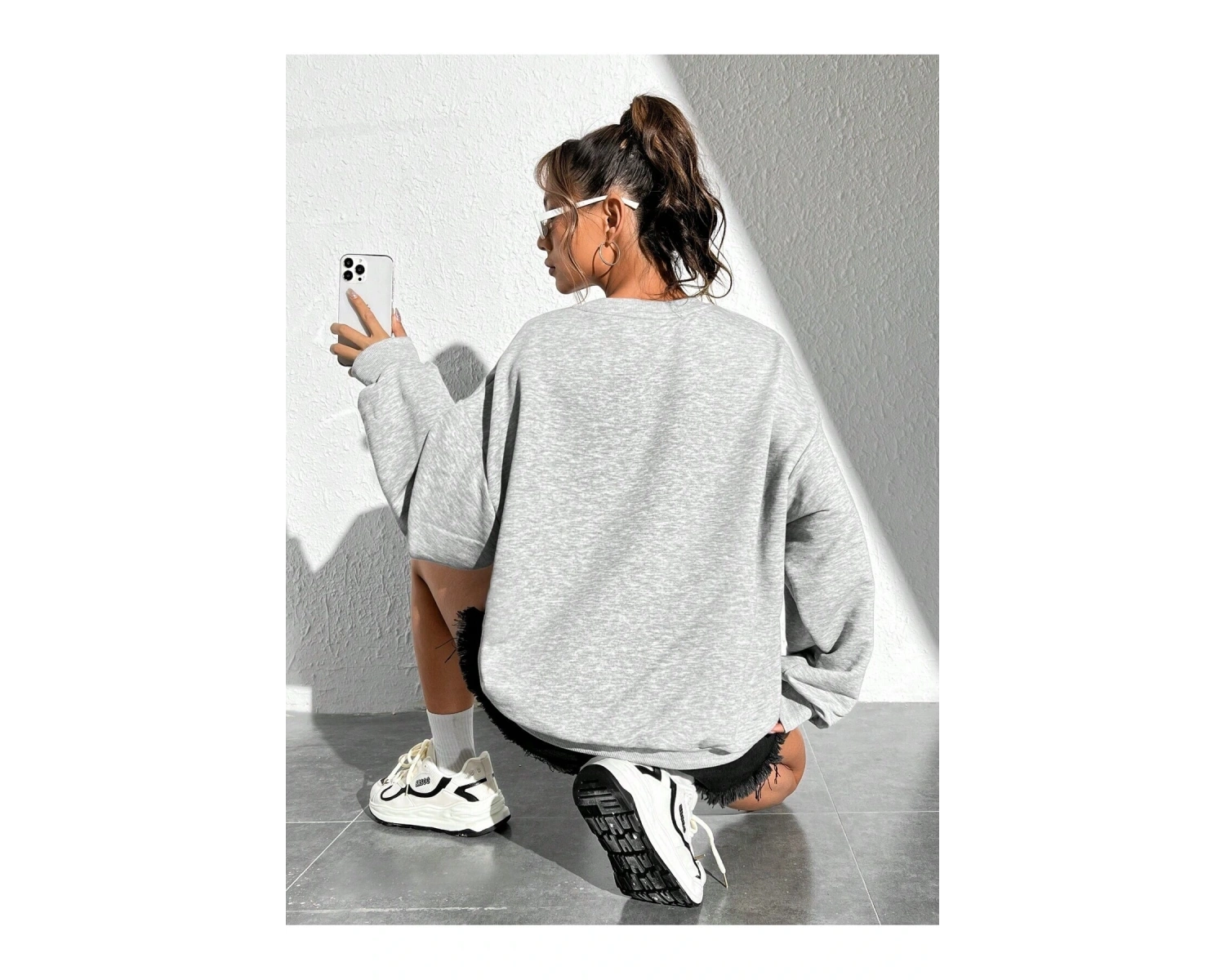 KOD ADR-SHEN EZwear Figure Graphic Drop Shoulder Oversized Sweatshirt Gri