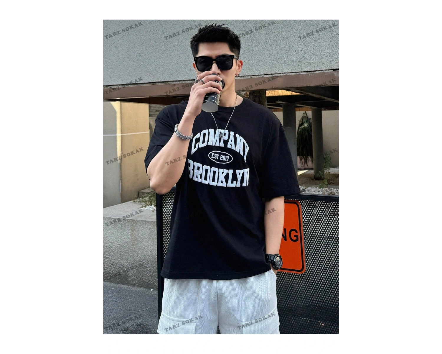 KOD Trend Erkek Harfli Grafik Damla Omuz Tişört