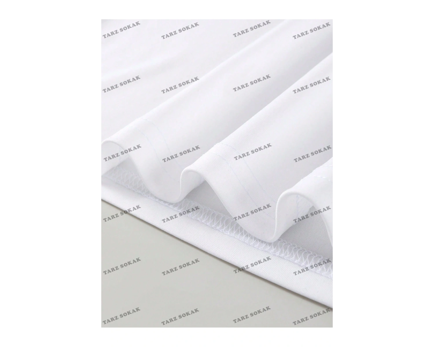 KOD Trend Erkek Japon Harfli ve Çiçek Baskılı Tişört