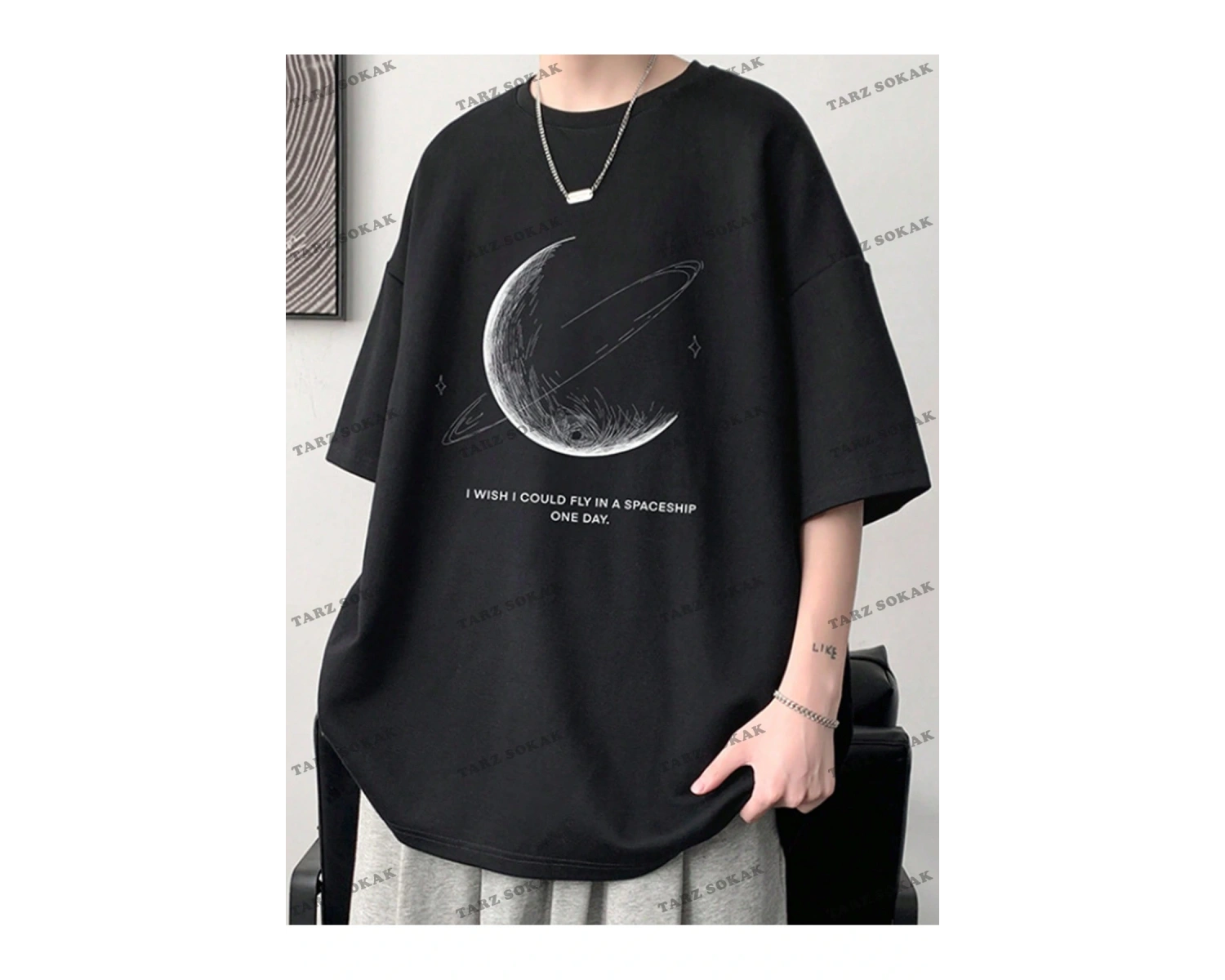 KOD Trend Hypemode Erkek Sloganı ve Gezegen Baskılı Tişört