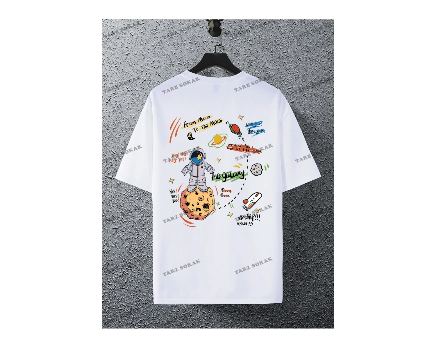 KOD Trend Hypemode Loose Fit Erkek Karikatür ve Slogan Grafikli Düşük Omuz Tişört