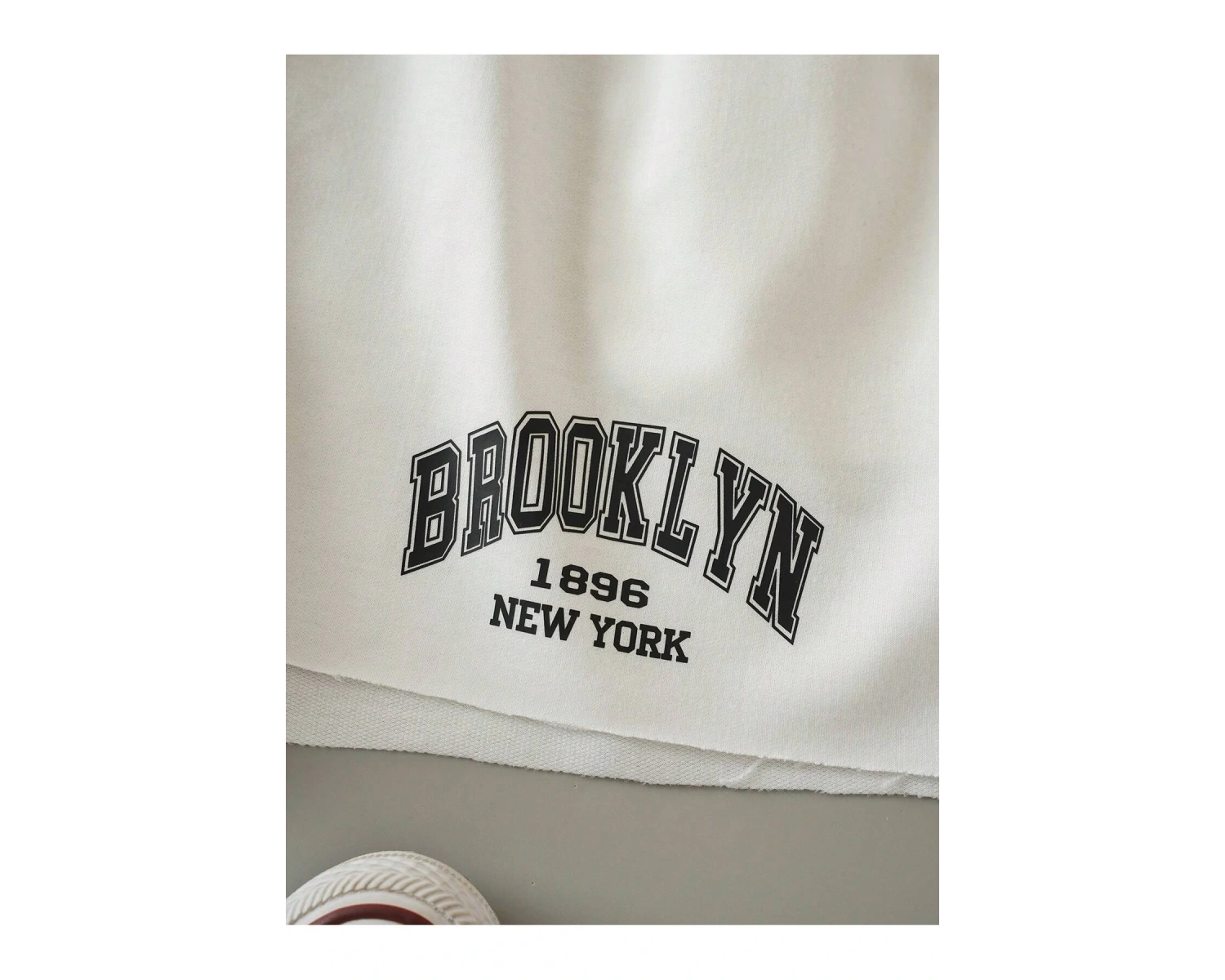 Letter Graphic Drawstring Waist Şort