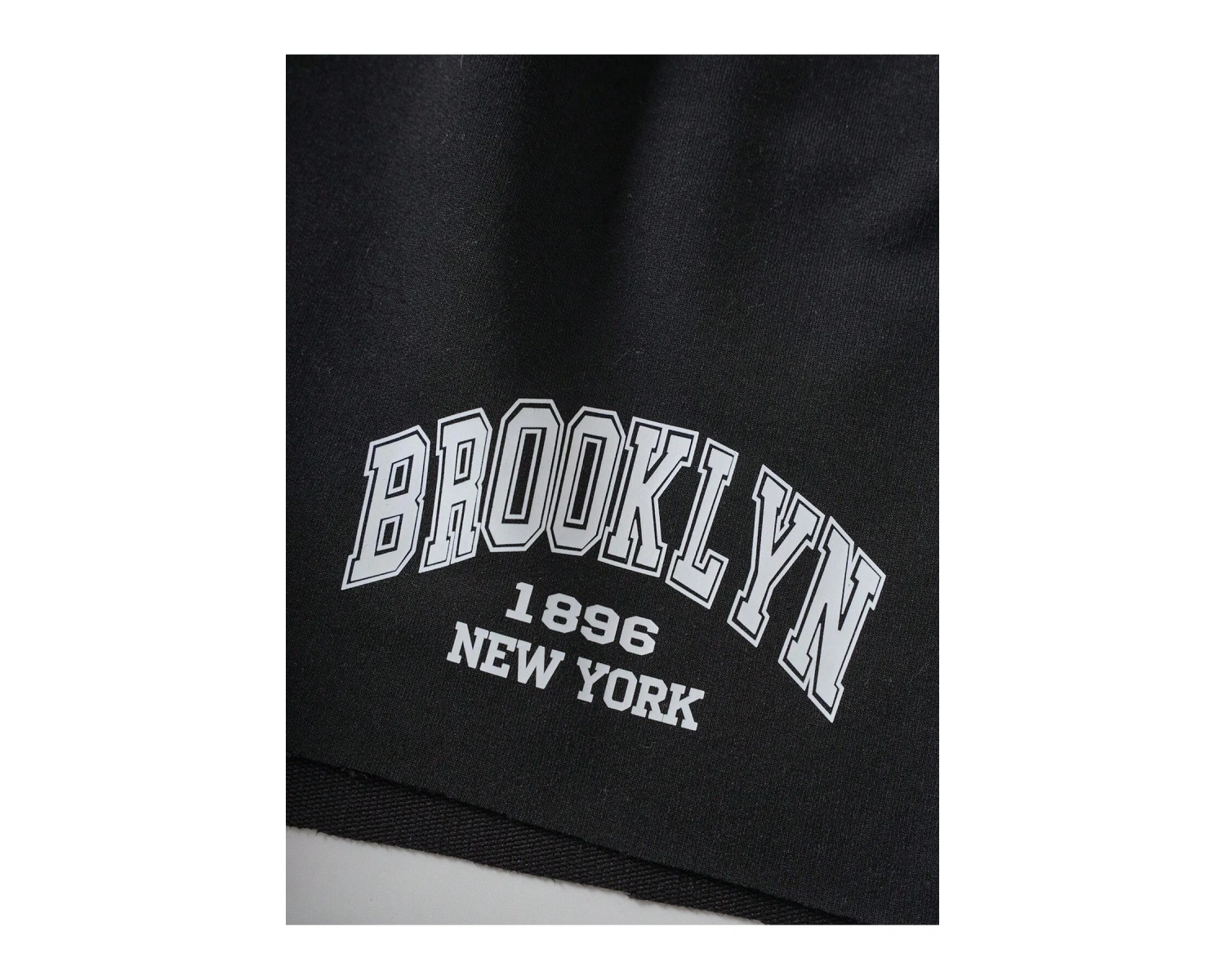 Letter Graphic Drawstring Waist Şort