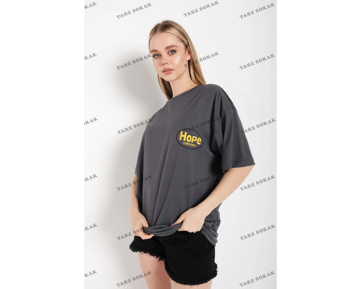 Logo Baskılı Beyaz Tişört