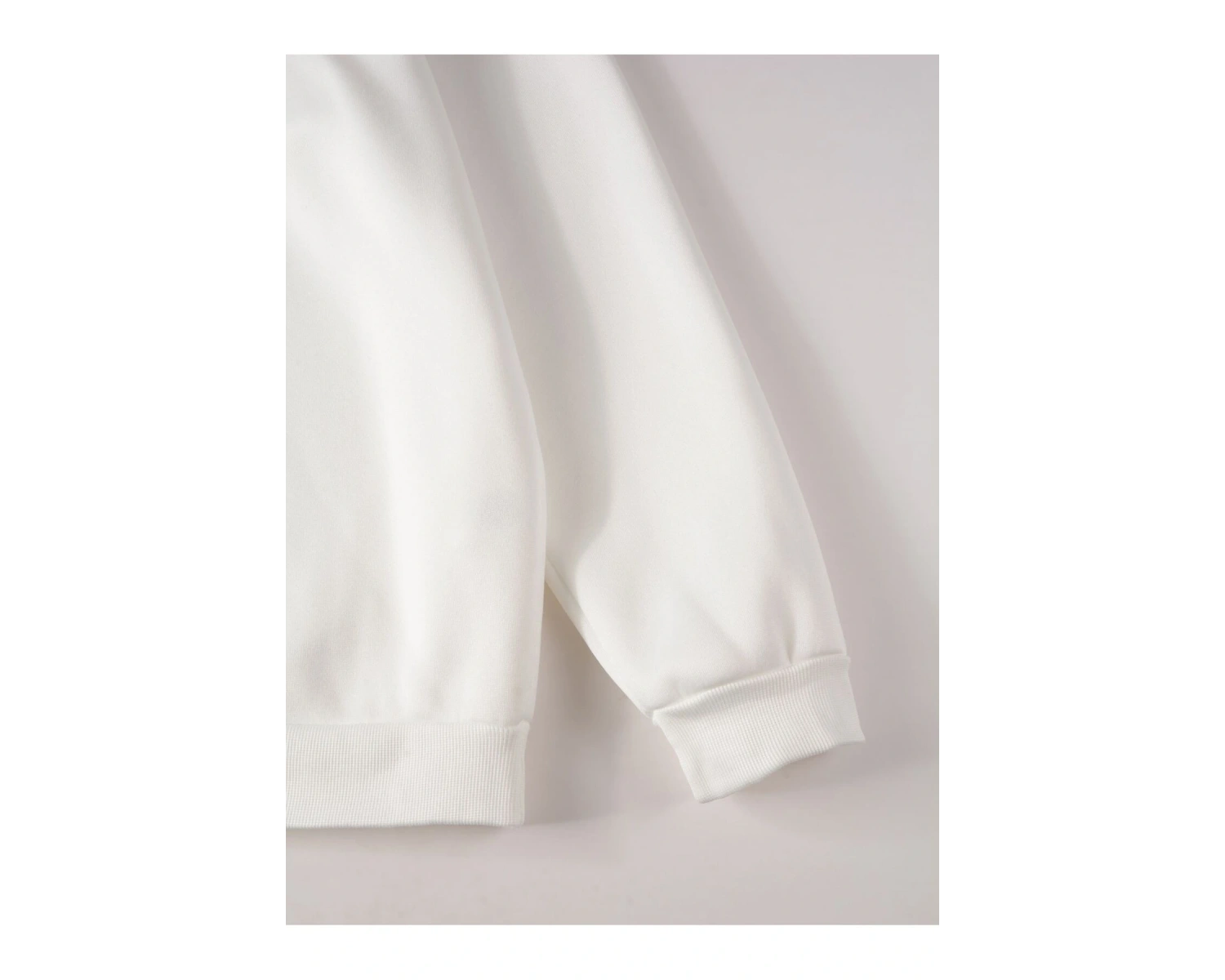 Manfinity EMRG Cartoon And Slogan Graphic Sweatshirt Beyaz