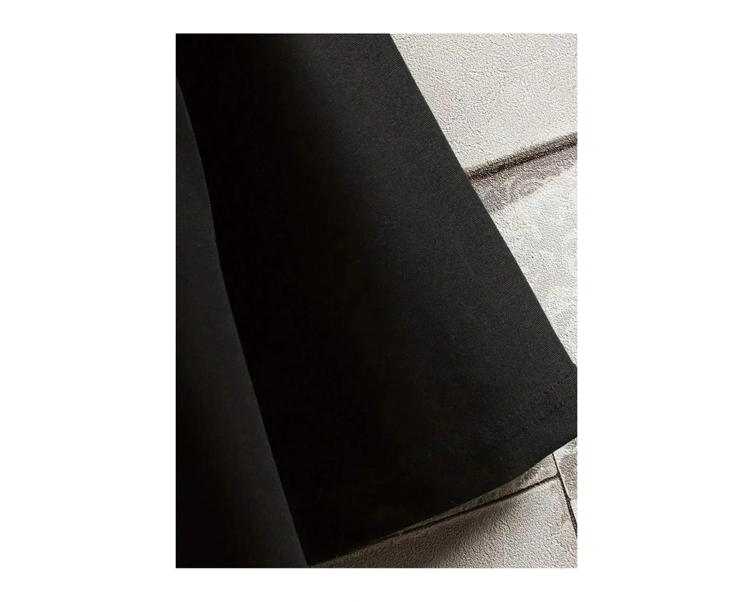 Manfinity EMRG Erkek Grafik Baskılı Tişört Ve Şort Takımı