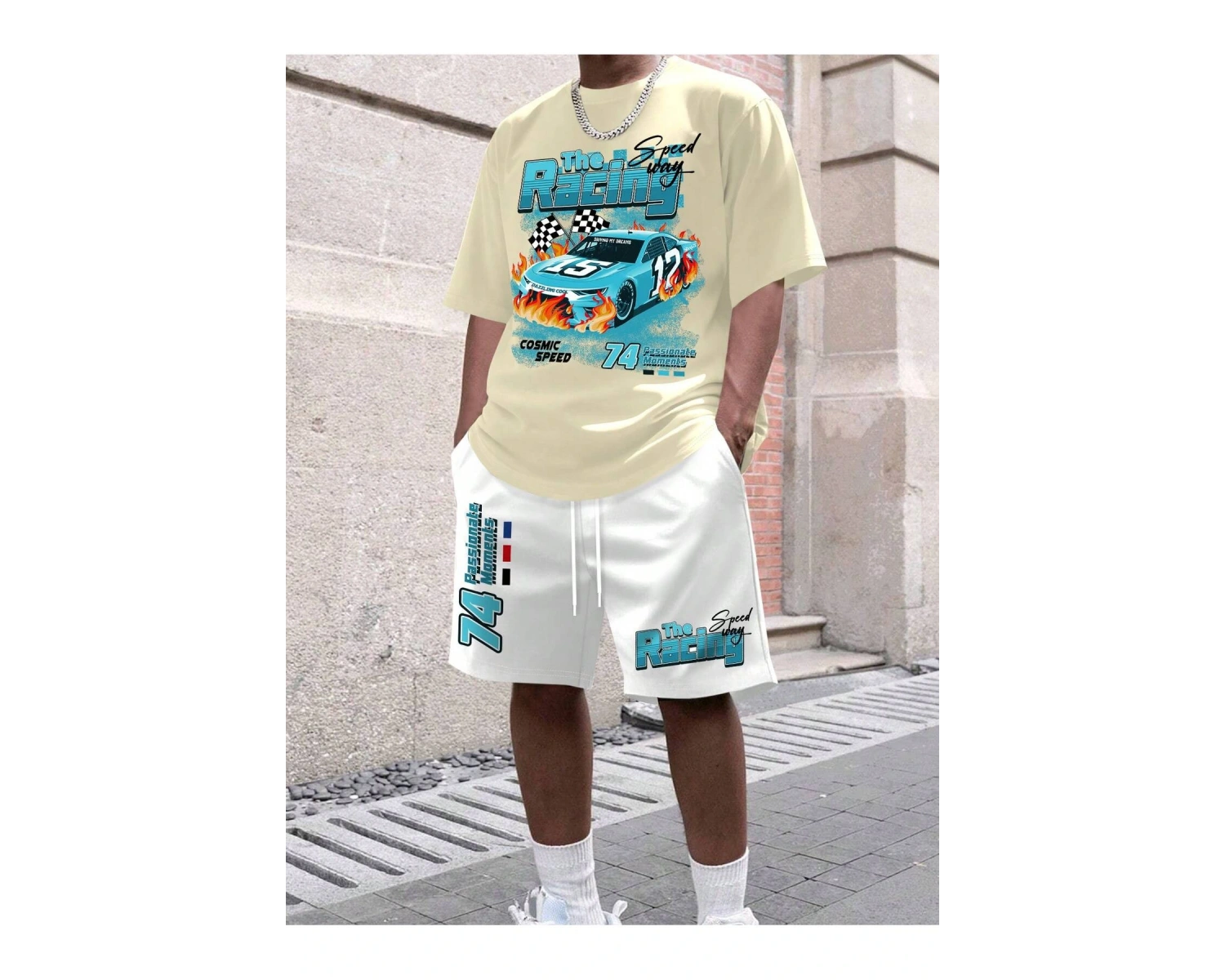 Manfinity EMRG Erkek Günlük Araba Harf Baskılı Kısa Kollu Tişört Ve Şort Takımı