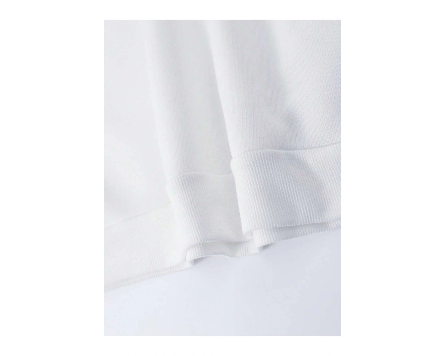 Manfinity EMRG Figure & Letter Graphic Sweatshirt Beyaz