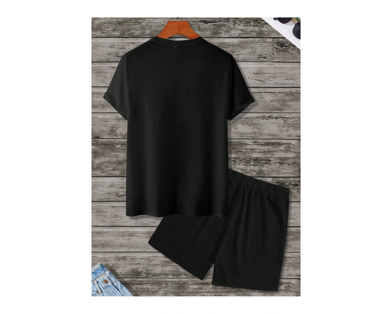 Manfinity Hypemode Erkek Baskılı Kısa Kollu Tişört Ve Şort Takımı