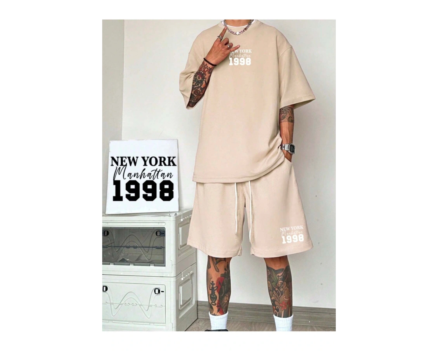 Manfinity Hypemode Erkek Bol Kesim Günlük Harf Baskılı Tişört Ve Şort Takımı