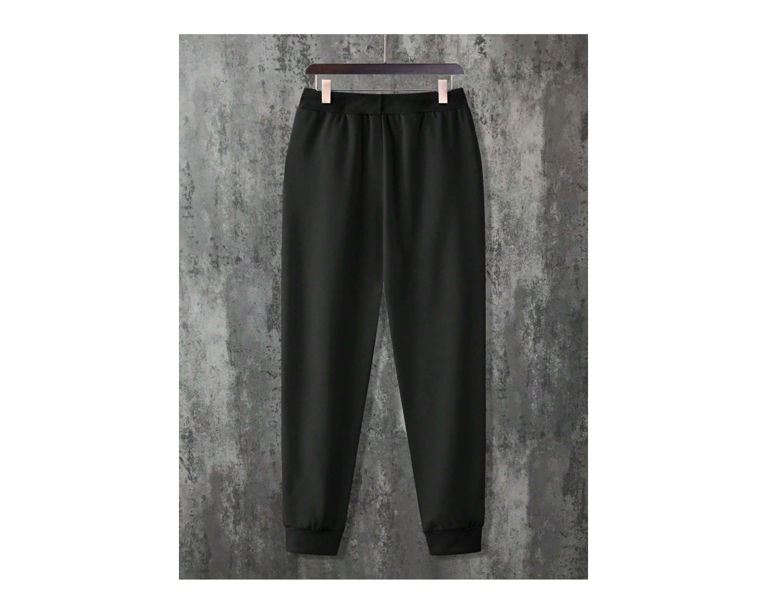 Manfinity Hypemode Erkek Harf Grafik İpli Bel Eşofman Altı