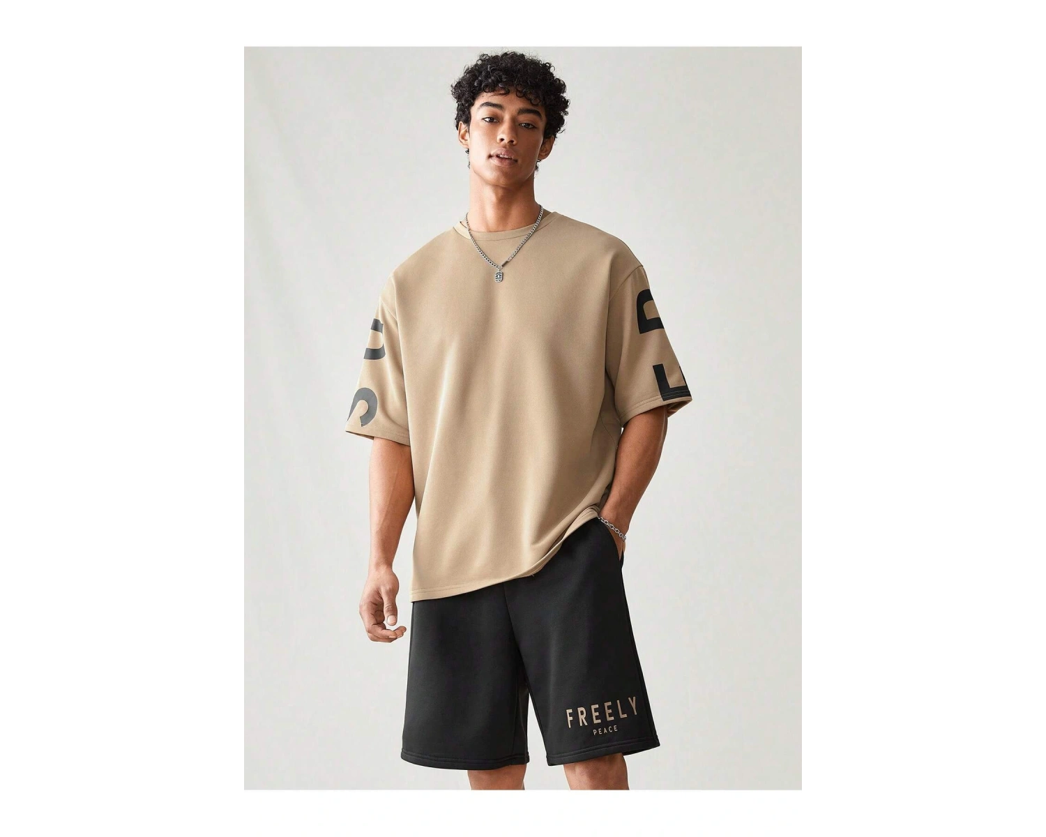 Manfinity UrbanChill Örme Rahat Baskılı Kısa Kollu ve Şort Takımı