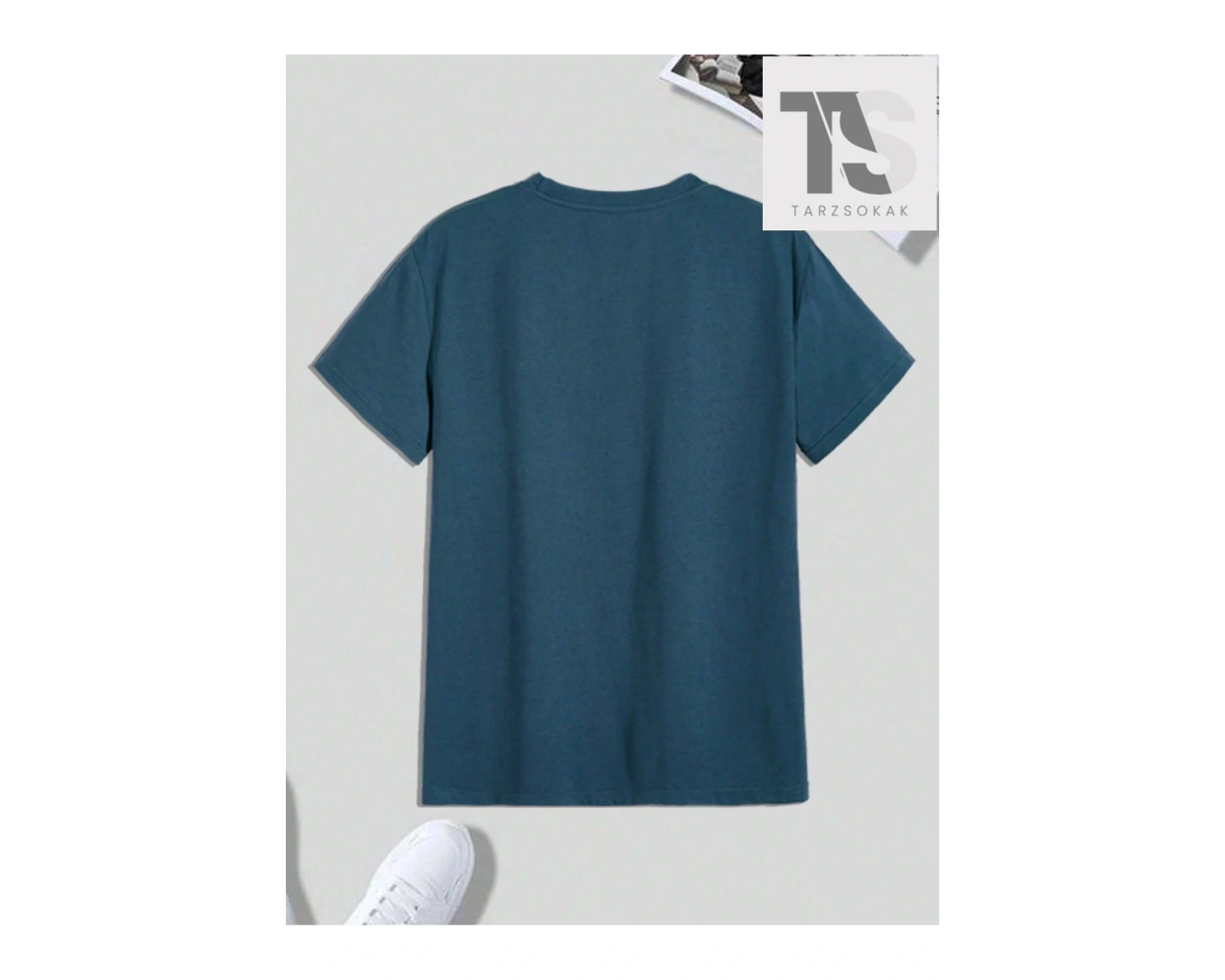 Men Astronot ve Mektup Grafikli Tişört