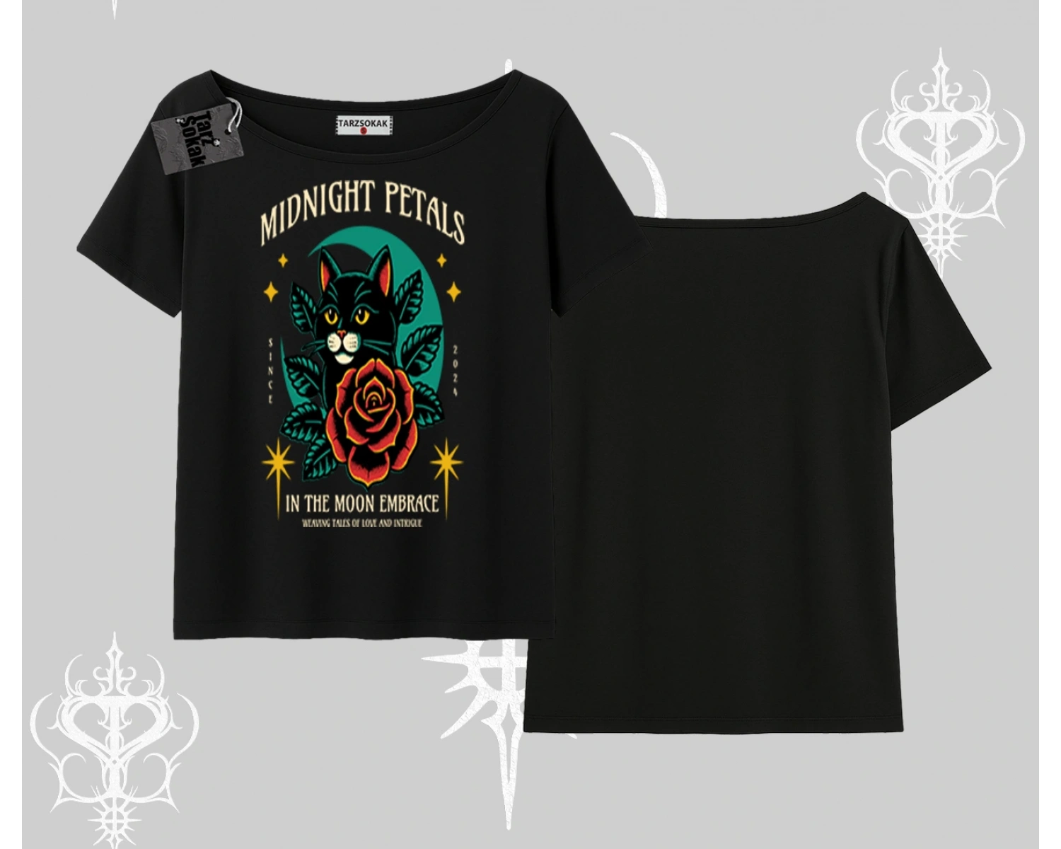 Midnight Petals Kedi Baskılı Kayık Yaka Tshirt