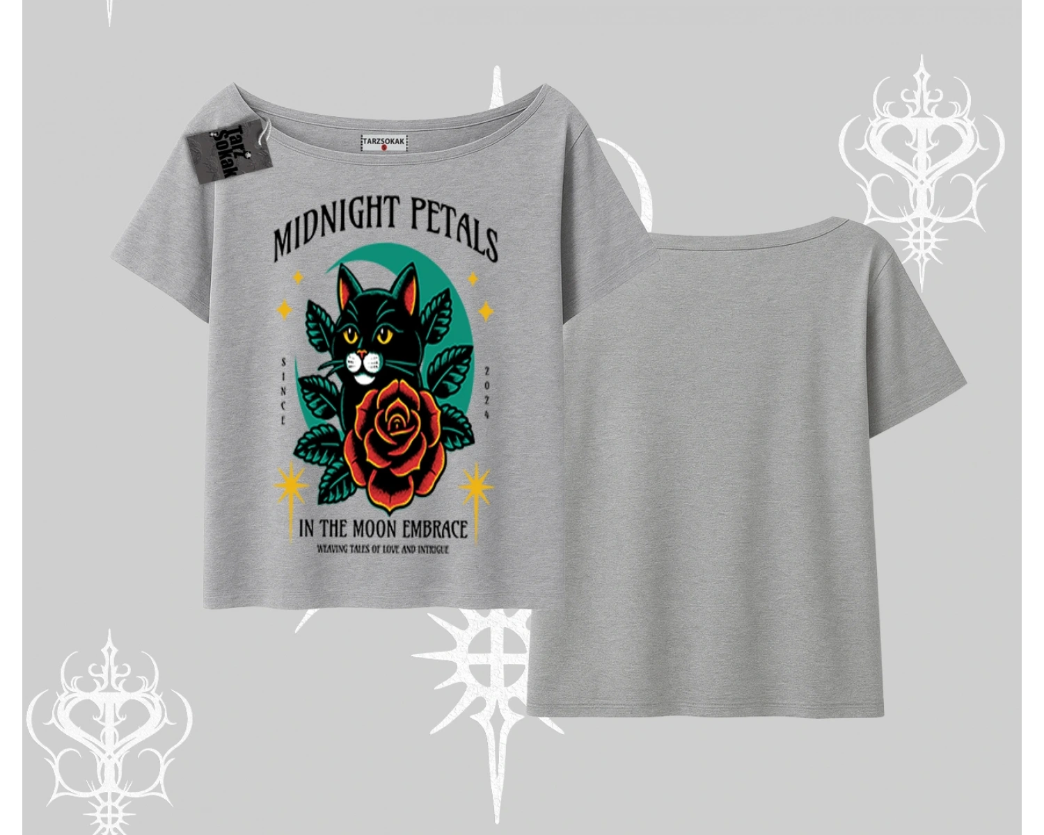 Midnight Petals Kedi Baskılı Kayık Yaka Tshirt