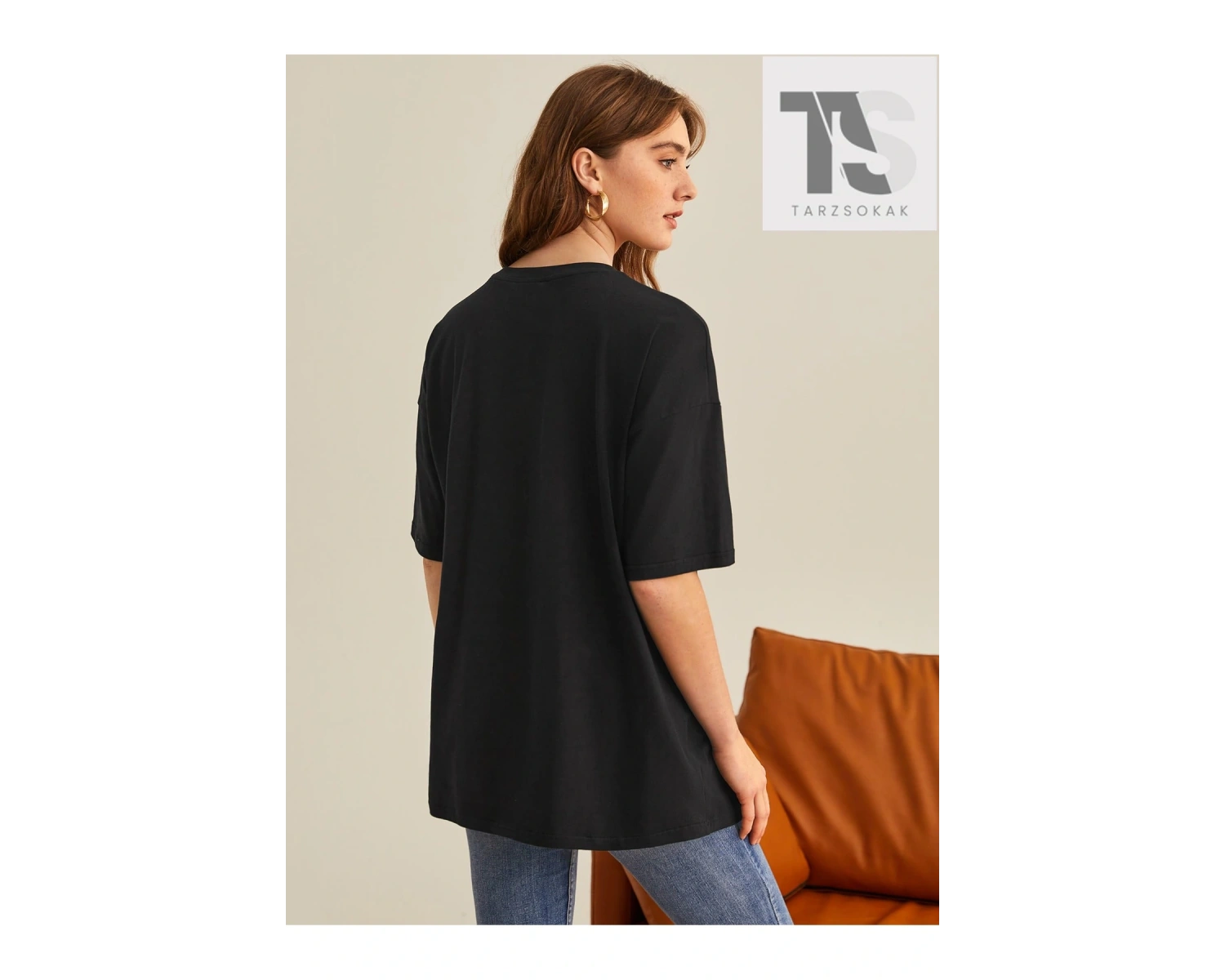 Nakış Harfli Grafik Düşük Omuzlu Tişört