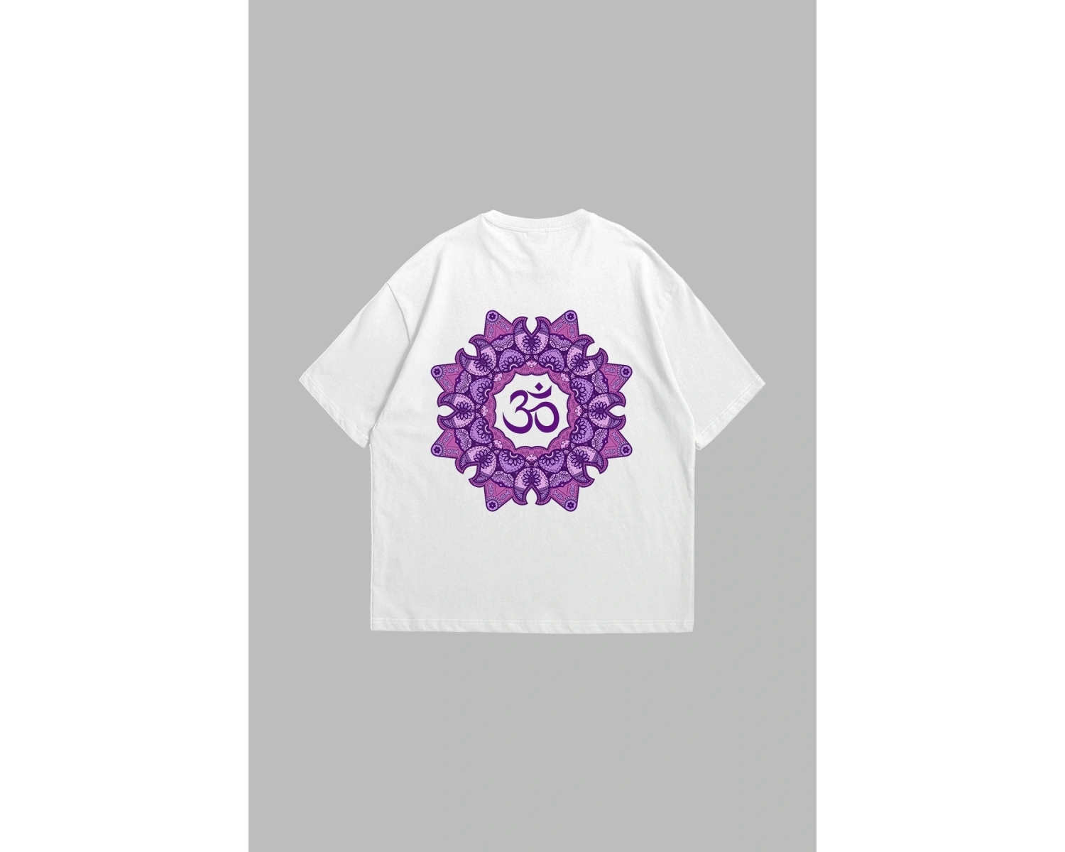 OM Baskılı Oversize Unisex Beyaz
