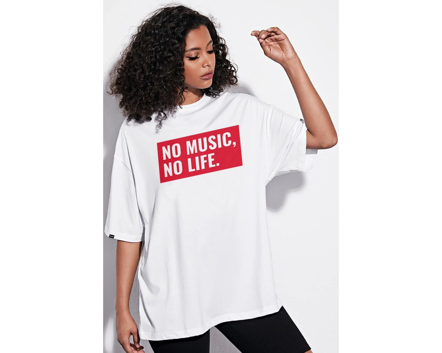 Oversize No Music No Life Baskılı Beyaz Tshirt NRAGE114
