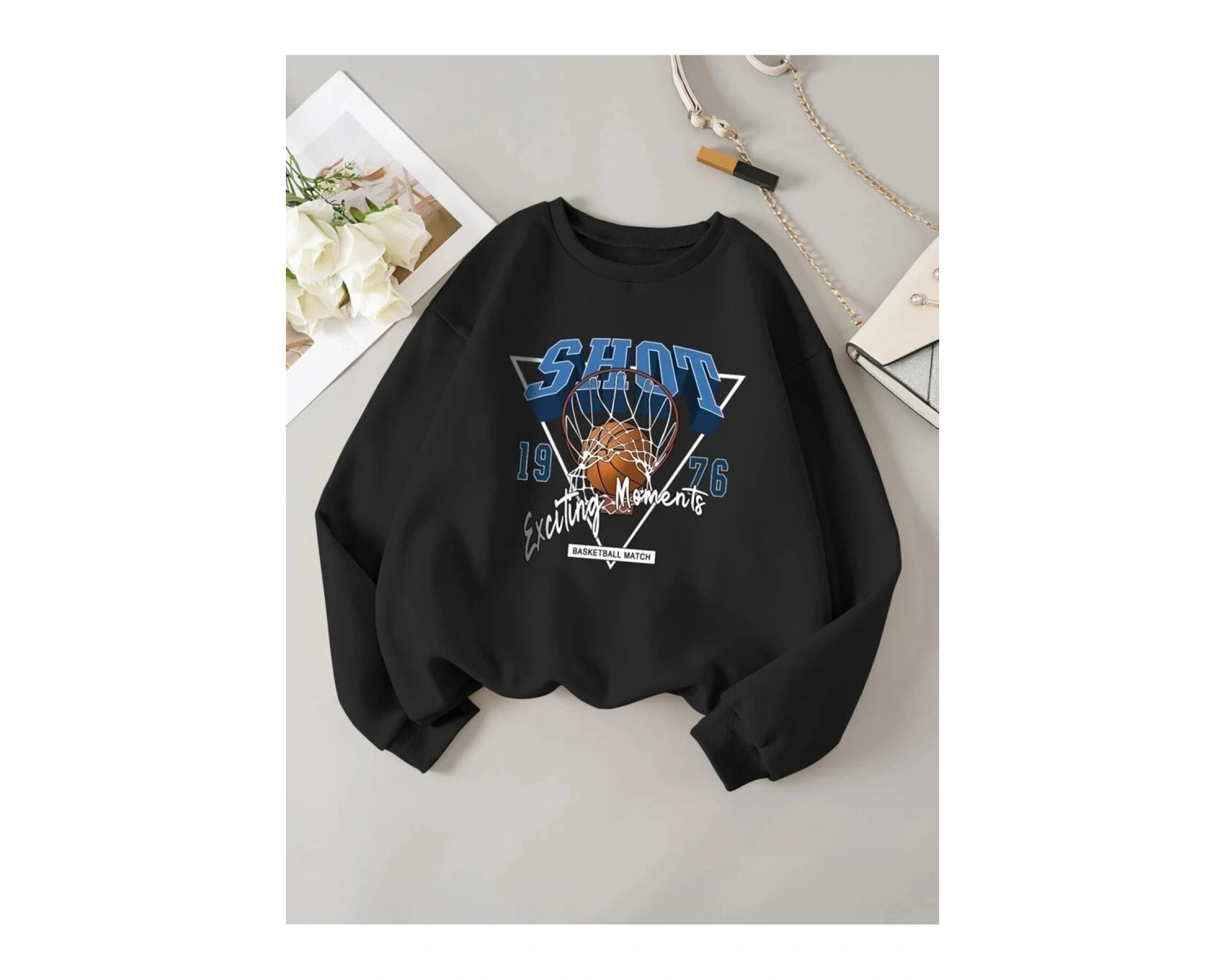 Özel Tasarım Bisiklet Yaka Disney Kahramanları Baskılı Süper Oversize Kadın Sweatsh Beyaz