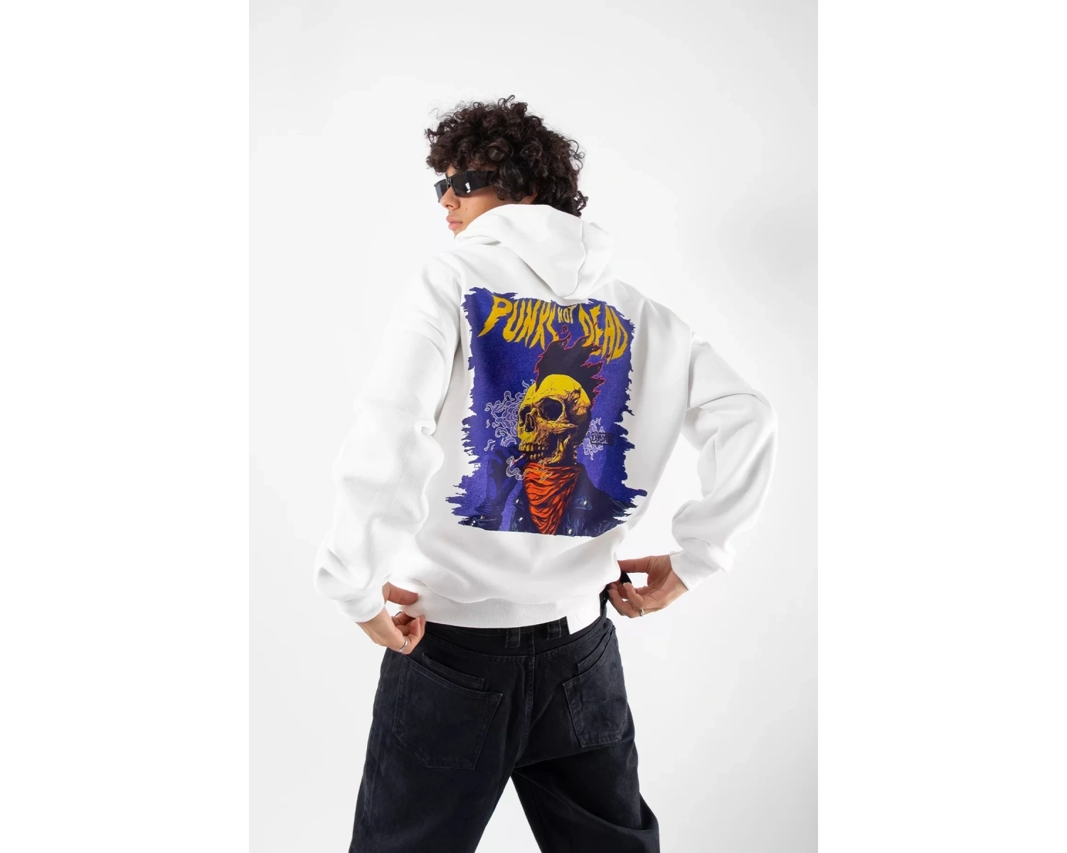 Punks Not Dead Baskılı Oversize Unisex Beyaz