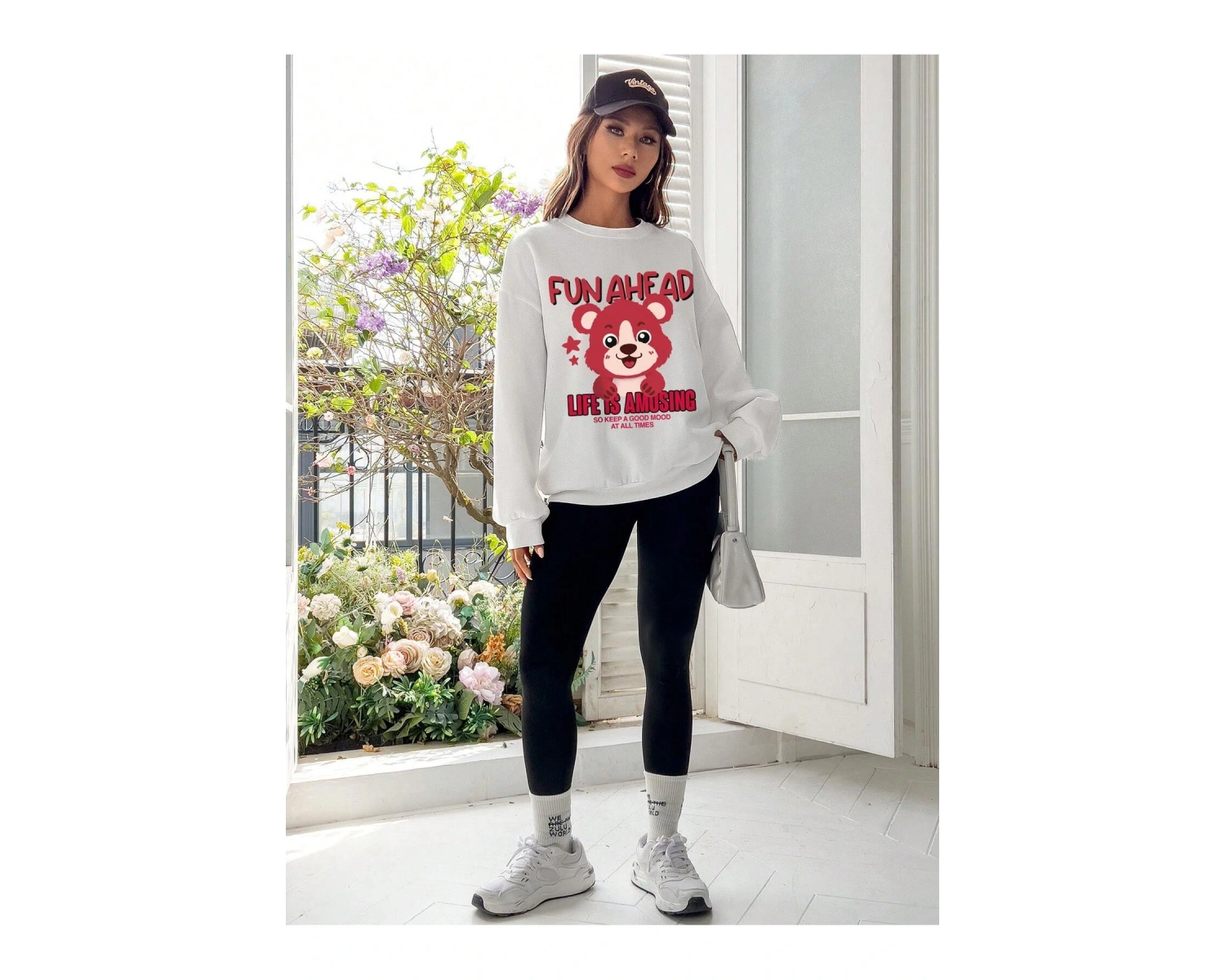 Qutie Slogan & Cartoon Graphic Drop Shoulder Sweatshirt Beyaz