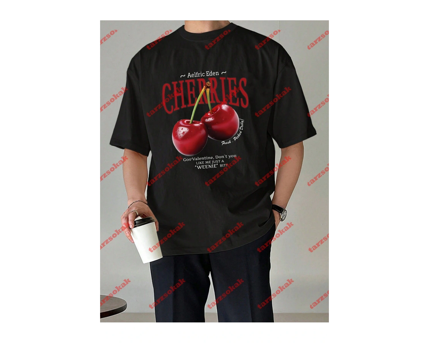Red Cherries Baskılı Oversize Unisex Tshirt Beyaz