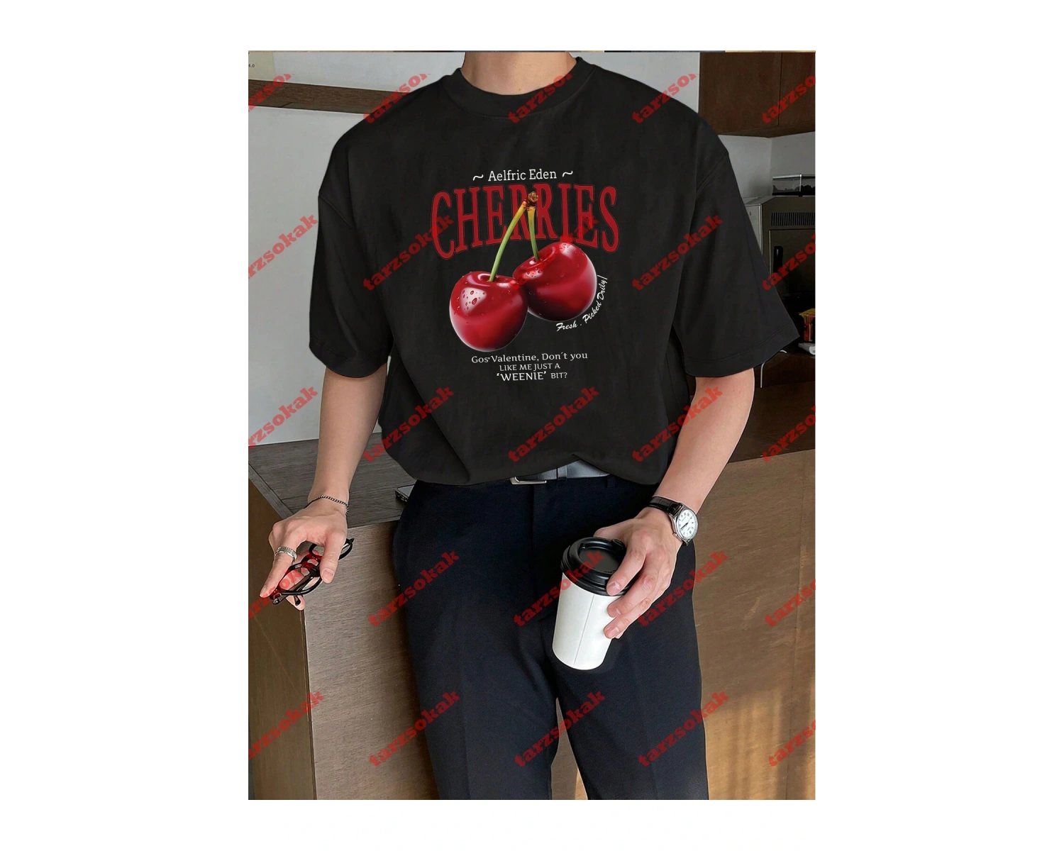 Red Cherries Baskılı Oversize Unisex Tshirt Beyaz