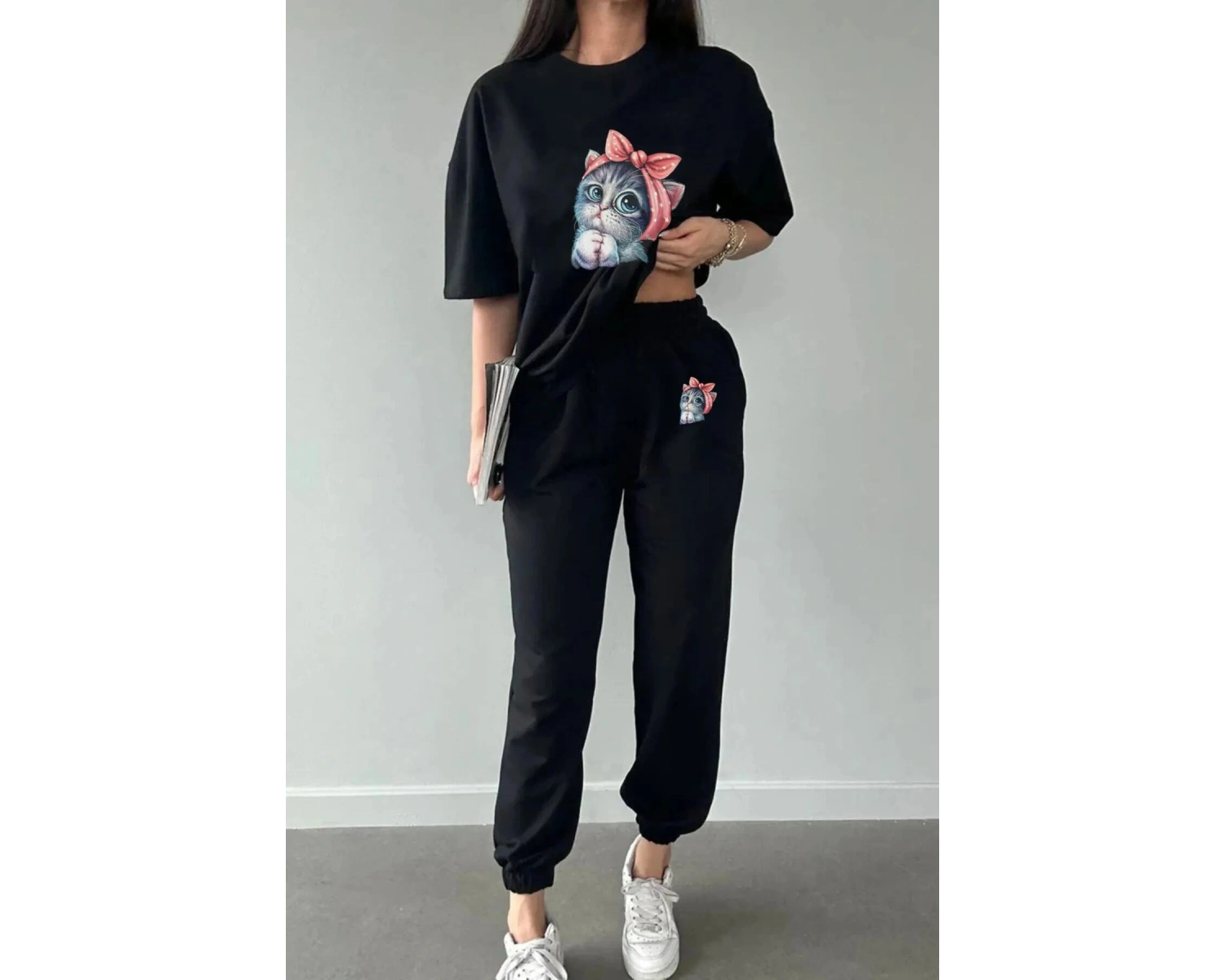 Sevimli Minik Kedi Eşofman Altı Ve T-shirt - Jogger Tişört Alt Üst Eşofman Takımı B