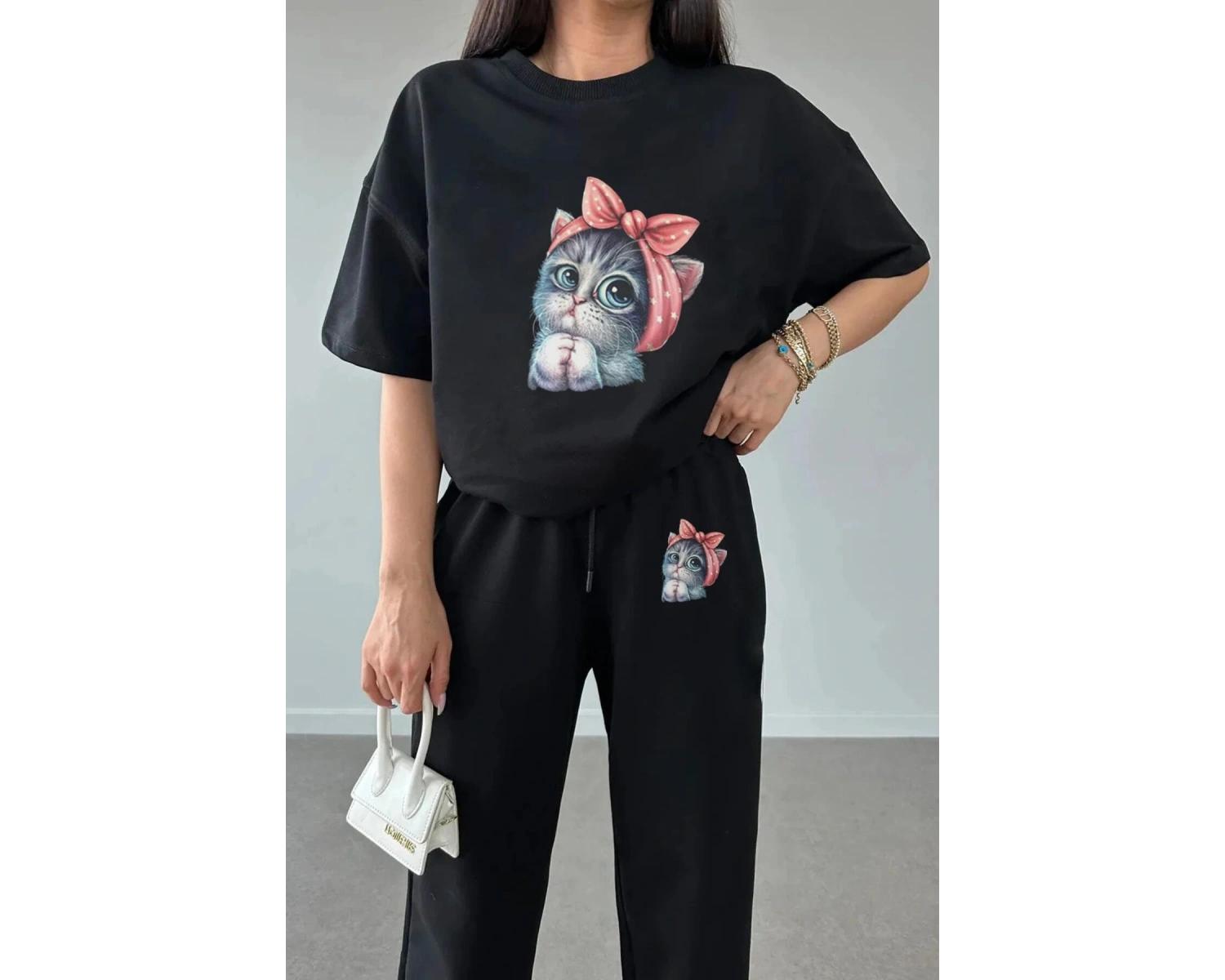 Sevimli Minik Kedi Eşofman Altı Ve T-shirt - Jogger Tişört Alt Üst Eşofman Takımı B
