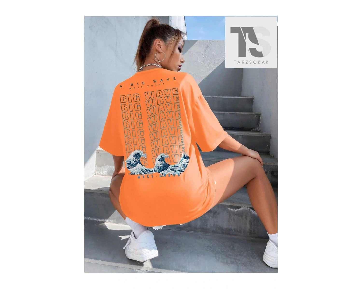 Sığır Kafası Baskılı Damla Omuz Tişört