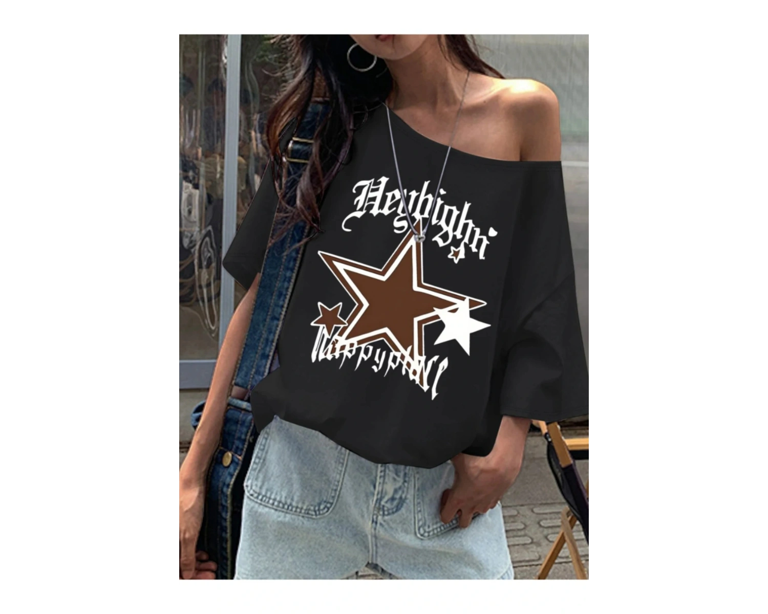 Siyah Kadın Düşük Omuz Kayık Yaka Yıldız Baskılı